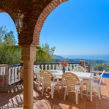El Pedregal By Ruralidays Holiday home *